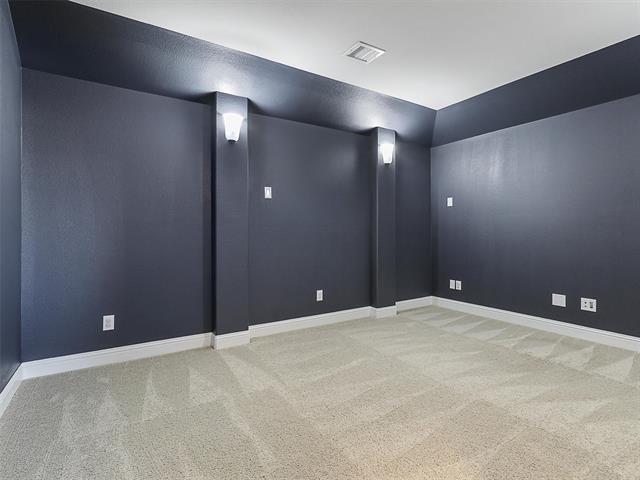 Building Photo - 2618 Thayne Dr