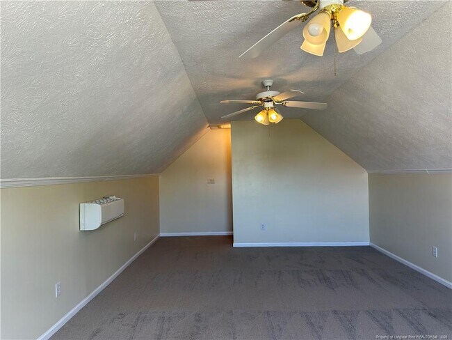 Building Photo - 2827 Beringer Dr