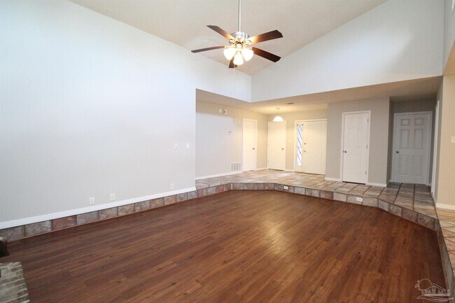 Building Photo - 5250 Powrie Dr