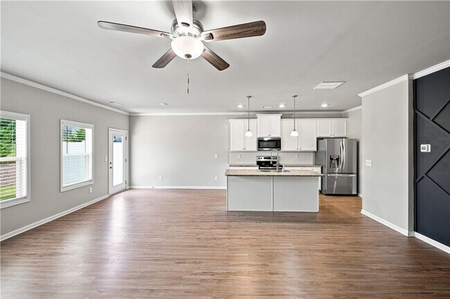 Building Photo - 5149 Fox Den Rd