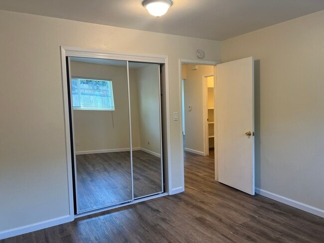 Building Photo - LSSTE715