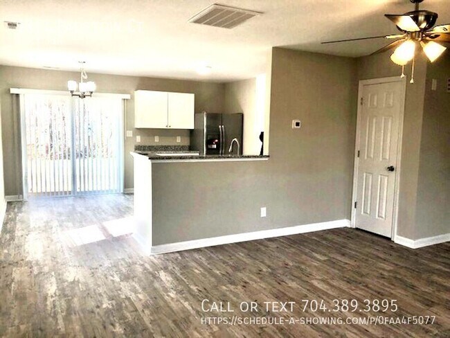 Building Photo - 5311 Padstow Ct