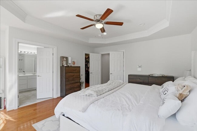 Building Photo - Welcome to this beautifully maintained 4-bedroom, 3.5-bath townhome in the heart of Lorton