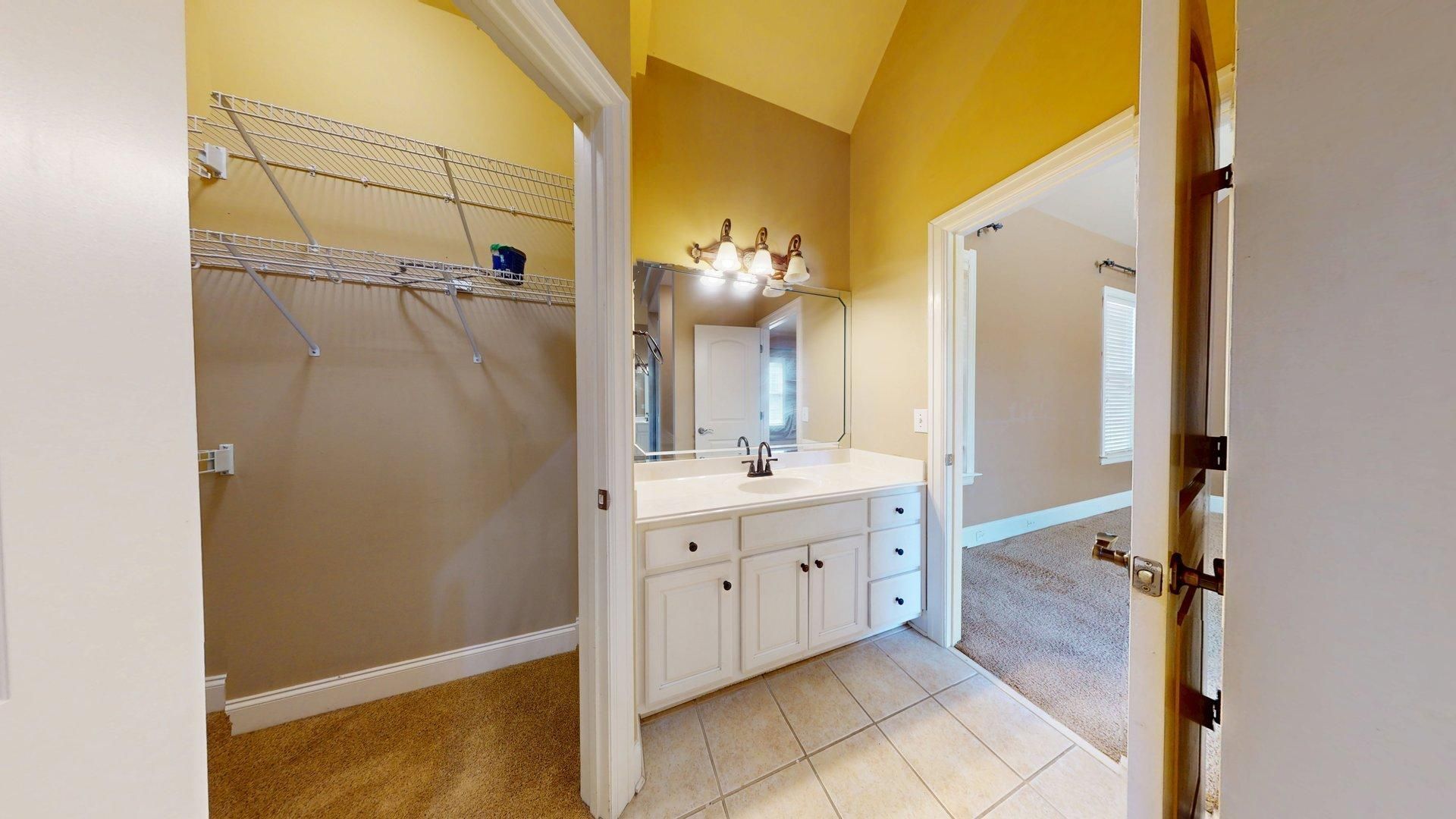 Building Photo - 461 Belmonte Dr