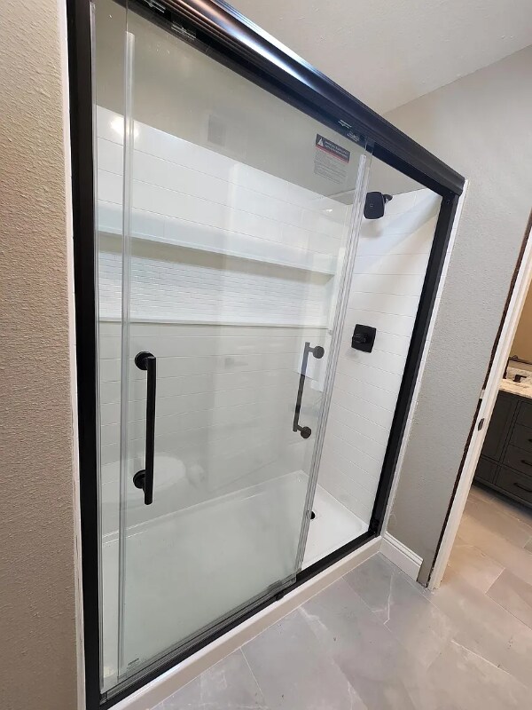 Building Photo - 440 Willamette Dr