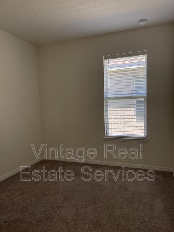Building Photo - 7905 Silver Clover Ct