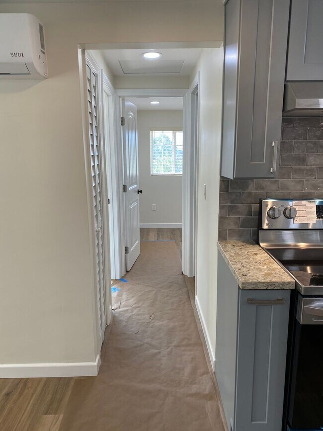 Building Photo - COMING SOON - NEWLY RENOVATED 3BD+1BA HOME