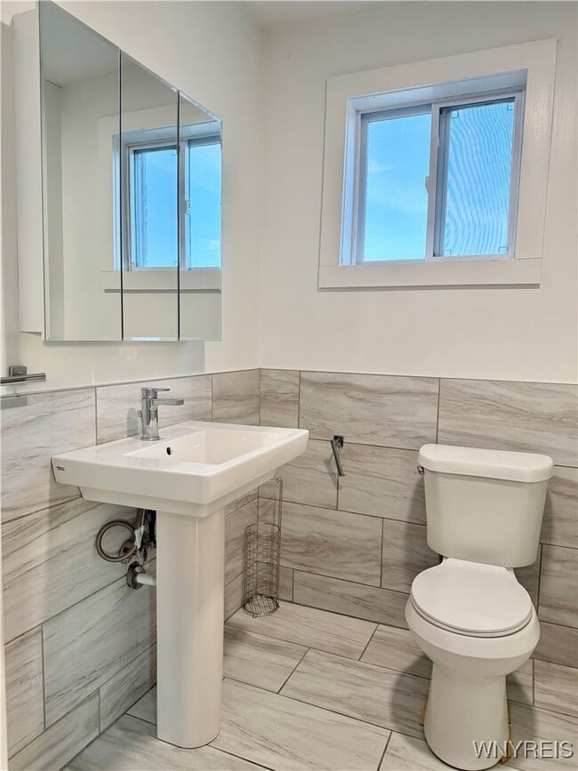 Building Photo - 56 Trinity Pl