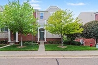 Building Photo - 27971 Middleton Dr