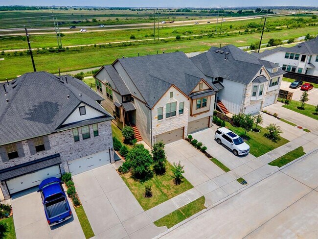 Building Photo - 5206 Pr Ter Ln