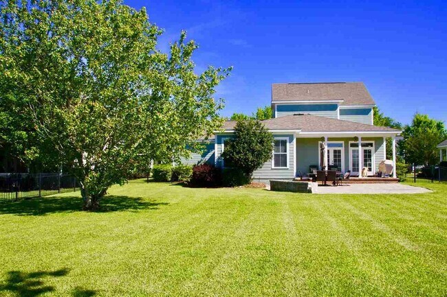 Building Photo - 2525 Twain Dr