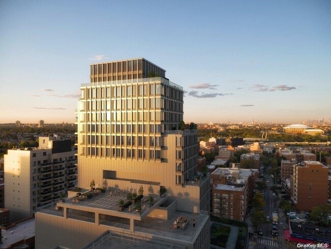 Building Photo - 136-18 Maple Ave