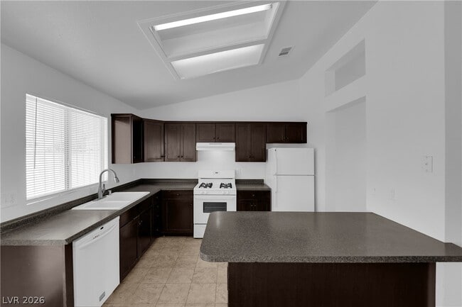 Building Photo - 833 Camden Yard Ct