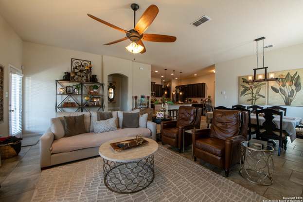 Building Photo - 5633 Briar Fld