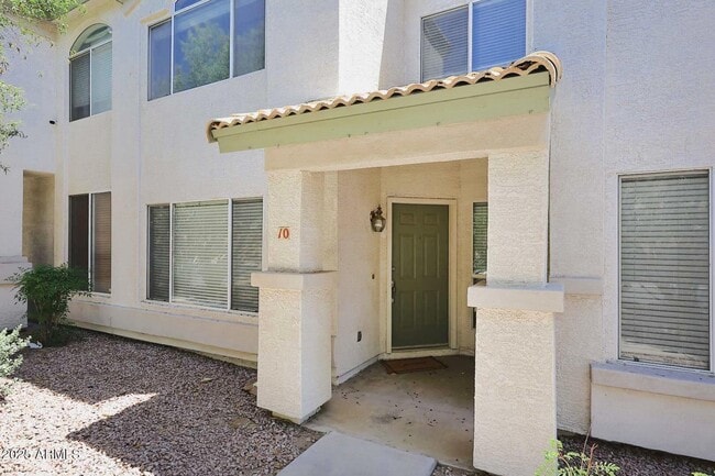 Building Photo - 4805 E Kachina Trail