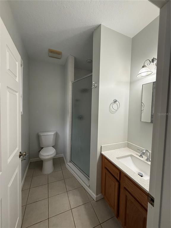 Building Photo - 325 W Jean St