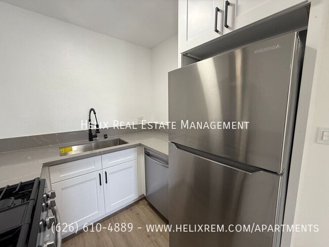 Building Photo - 1629 S Walnut St