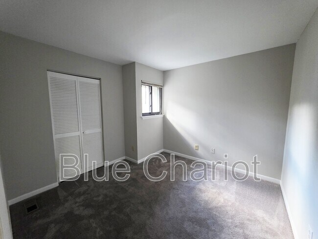 Building Photo - 3775 Guess Rd