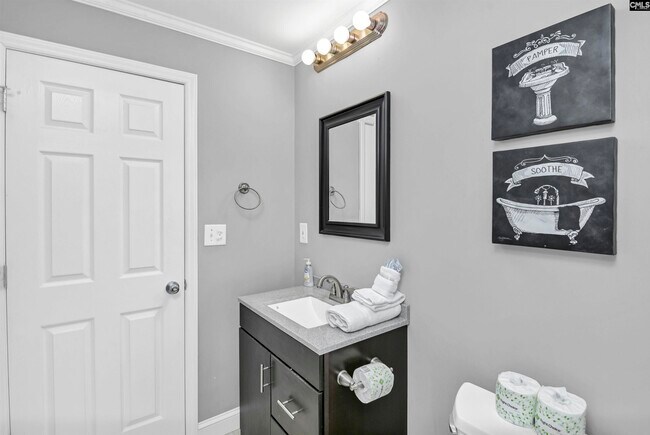 Building Photo - 315 State St