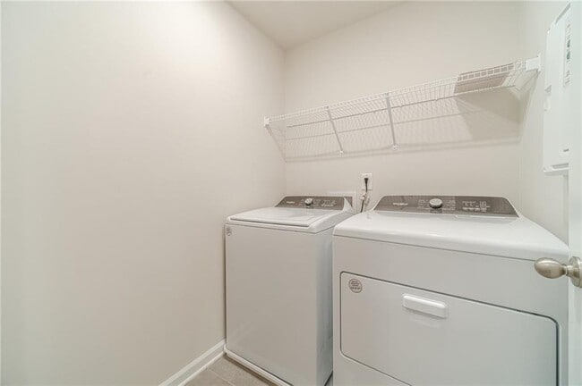 Building Photo - 1412 Villageside Ct