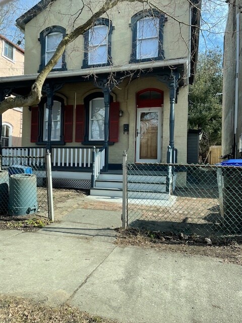 Building Photo - 14 Davies Pl