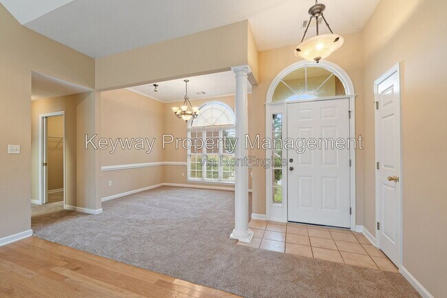 Building Photo - 803 Bell Springs Ct
