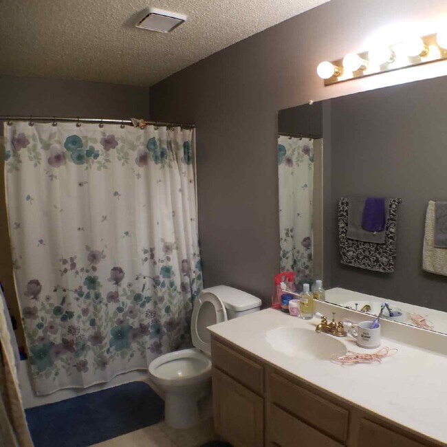 Building Photo - 8206 Talkenhorn