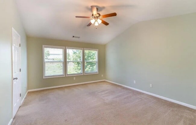 Building Photo - 5640 Sterling Ct