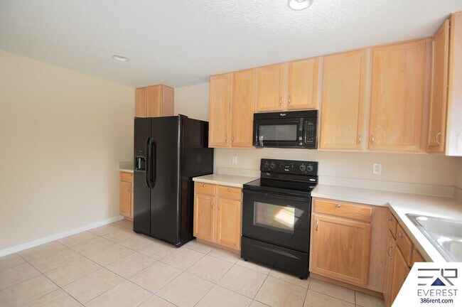 Building Photo - 38 Russo Dr