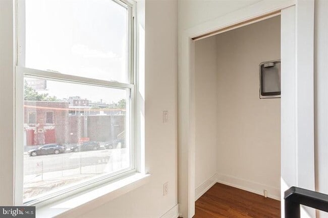 Building Photo - 146 W Wildey St