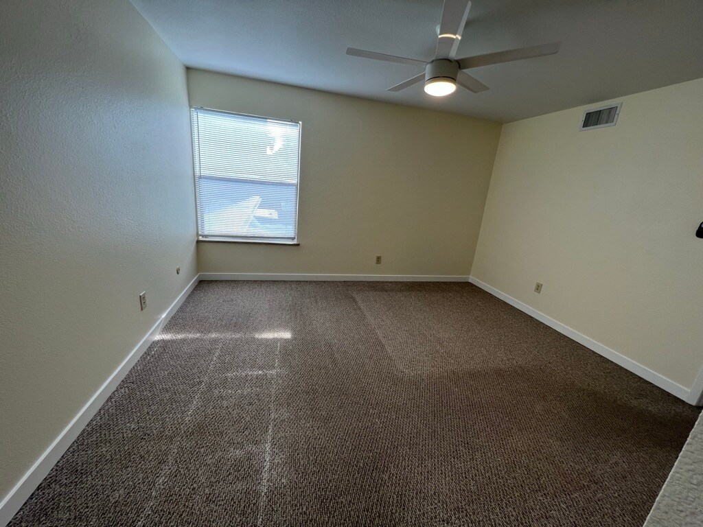 Building Photo - 2227 Canyon Blvd