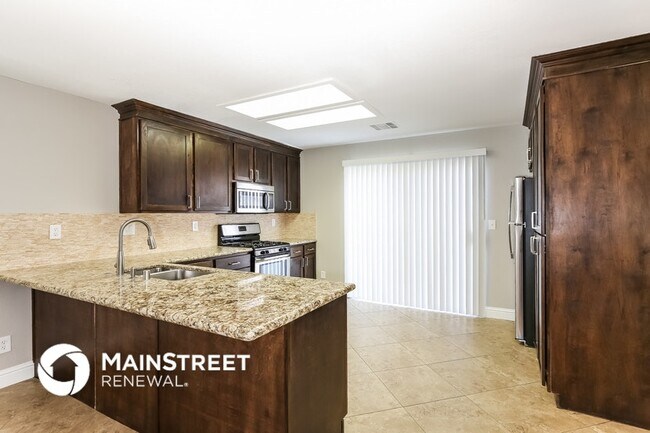 Building Photo - 5032 Jacarilla Ln