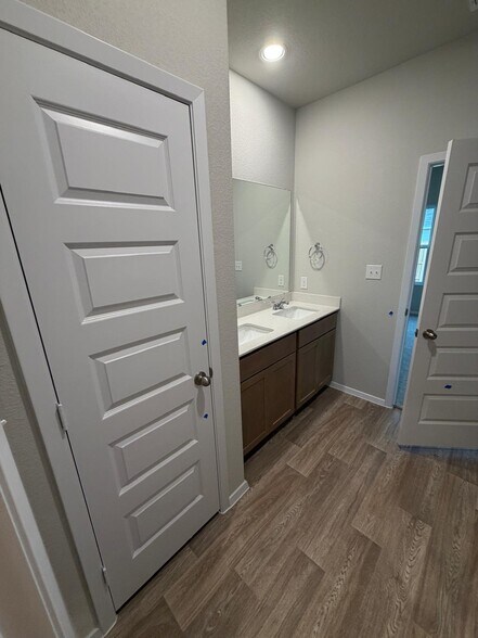 Building Photo - 2615 Derwent Dr