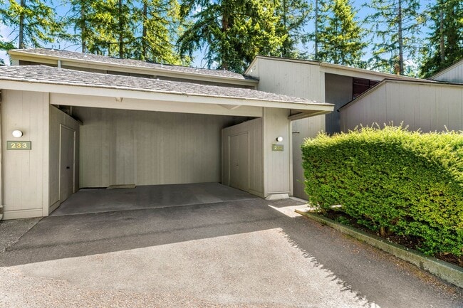 Primary Photo - Great Grass Lawn Community Condo