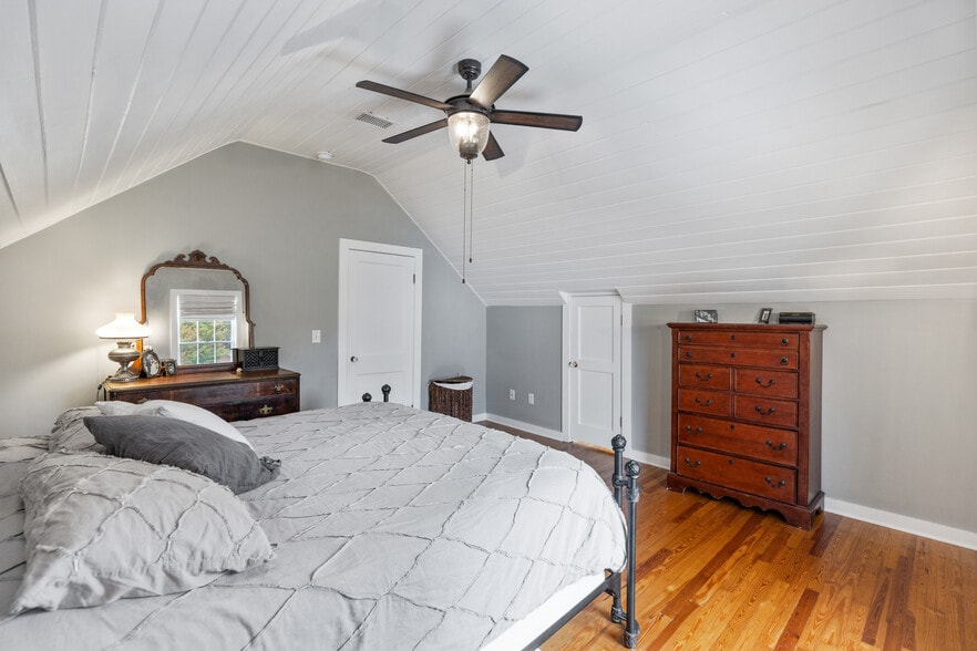 Building Photo - 507 Georgetown Rd NW