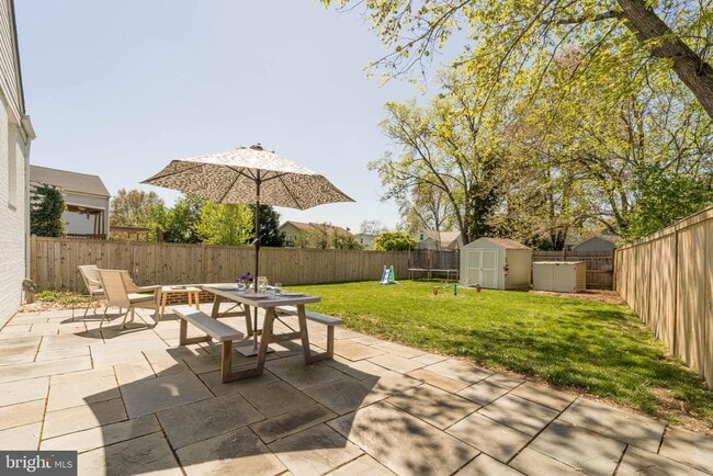 Building Photo - 1334 Bayliss Dr