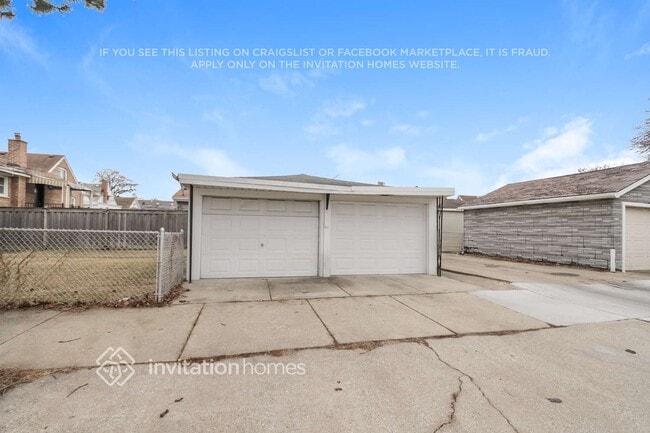 Building Photo - 6200 S Meade Ave