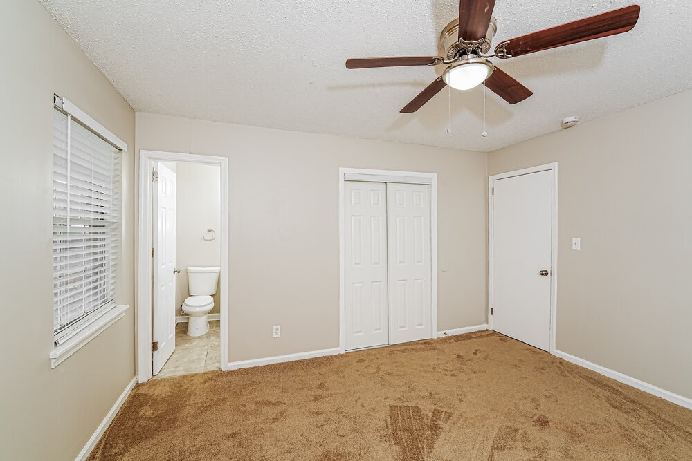 Building Photo - 1132 Corvair Cir