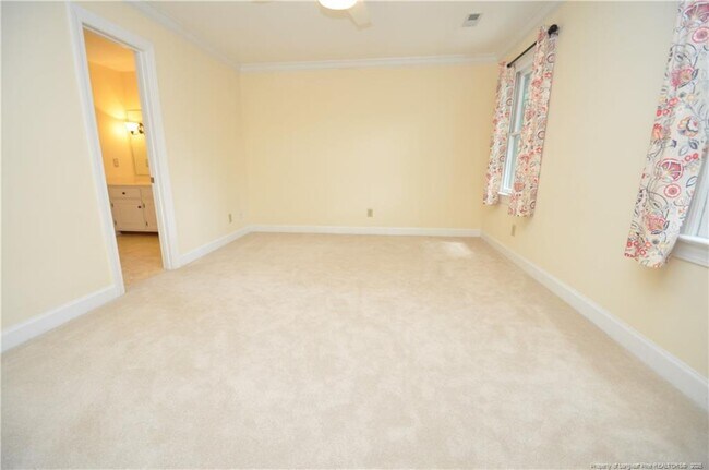 Building Photo - 6121 Chowning Ct
