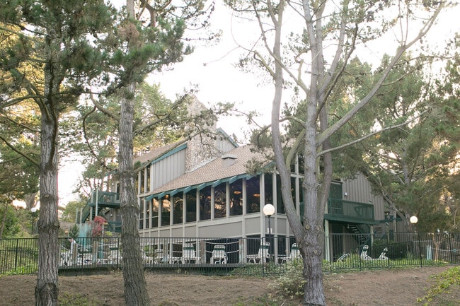 Building Photo - 377 Mandarin Dr