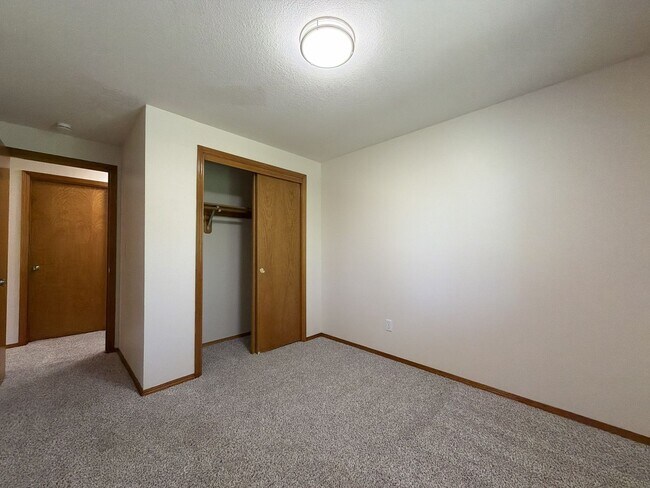 Building Photo - 5505 SW 149th Ave