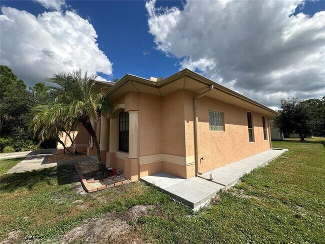 Building Photo - 3308 N Cranberry Blvd