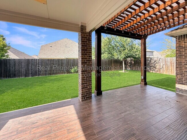Building Photo - 10228 Tahoka Pl