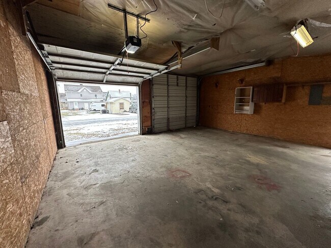 Building Photo - Stone Fortress Plaza Holdings, LLC