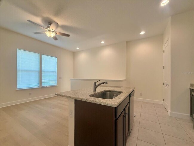 Building Photo - 12933 Doisy St