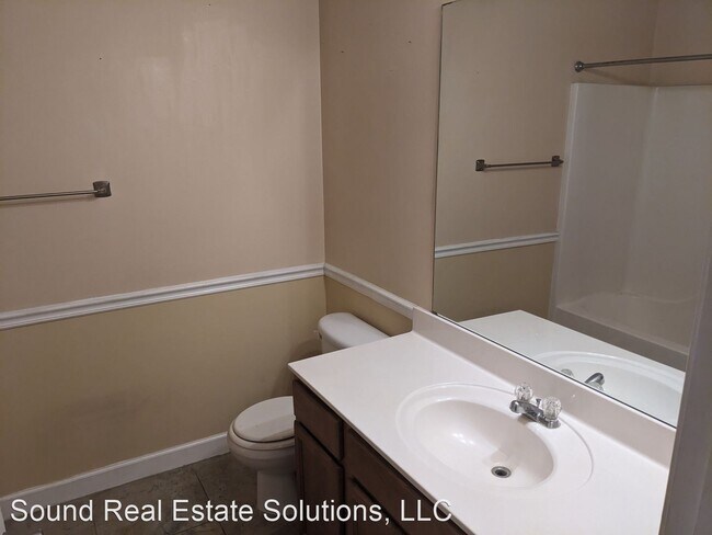 Building Photo - 2 br, 1.5 bath House - 1808 Shaylin Court