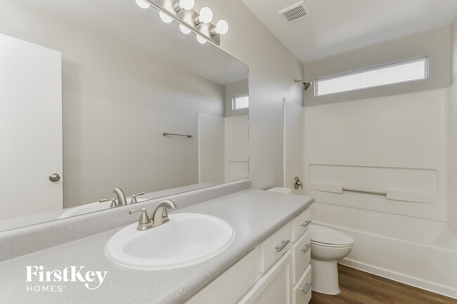 Building Photo - 5322 Bradley Cir