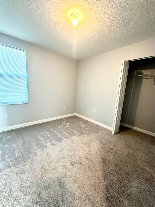 Building Photo - 4518 Dow Ln