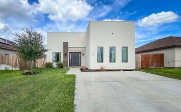 Building Photo - 5407 Capilla St
