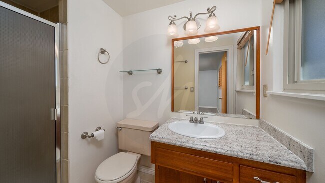 Building Photo - Charming Palmer Park Home - 4BR/3BA with F...